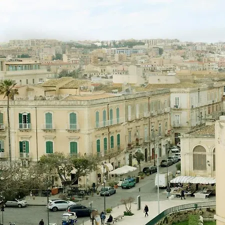 شقة فندقية Arco Antico 3*